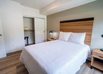 Chugach Naswik Suites hotel thumbnail 4