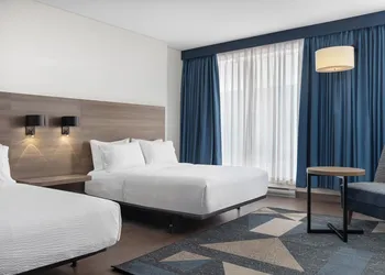 Holiday Inn Express Montreal Airport - St-Laurent by IHG hotel thumbnail 7