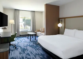 Fairfield By Marriott Inn & Suites Cornelia hotel thumbnail 8