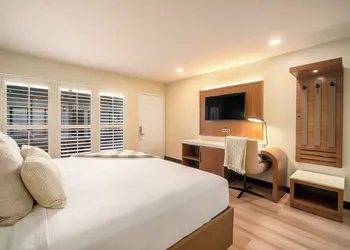 LYFE INN & SUITES by AGA - Beverly Hills/West Hollywood hotel thumbnail 8
