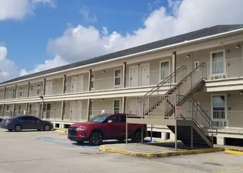 Glenrose Motel hotel thumbnail 5
