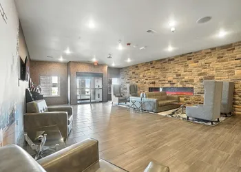 Cobblestone Hotel & Suites-Bellefontaine hotel thumbnail 3
