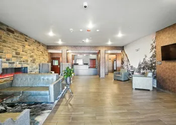 Cobblestone Hotel & Suites-Bellefontaine hotel thumbnail 5