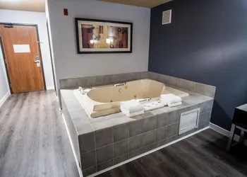 Coratel Inn and Suites By Jasper Eagan St Paul Airport & Mall of America hotel thumbnail 7