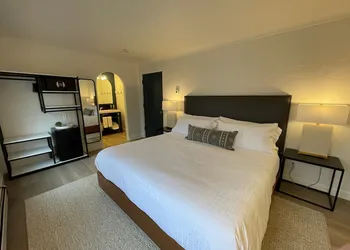 Eagle River Inn hotel thumbnail 5