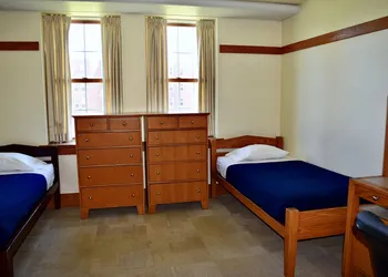 Acadia University hotel thumbnail 2