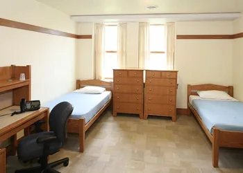 Acadia University hotel thumbnail 7