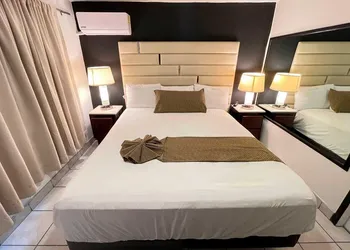 Hotel Guillen hotel thumbnail 5