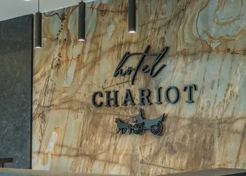 Hotel Chariot hotel thumbnail 7