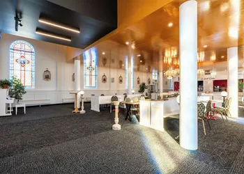 Le Saint-Crème Alma hotel thumbnail 3