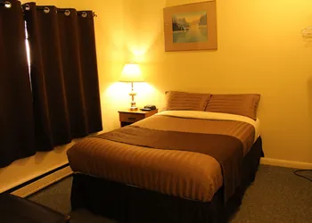 Outlook Motor Hotel hotel thumbnail 3