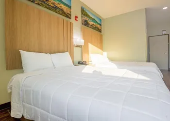 Red Lion Inn & Suites Adairsville hotel thumbnail 7