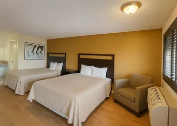 Casa Blanca Hotel - Azusa, Los Angeles hotel thumbnail 6