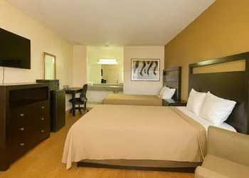 Casa Blanca Hotel - Azusa, Los Angeles hotel thumbnail 7