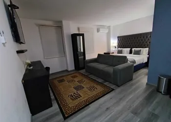 Ragibe 215 hotel thumbnail 4