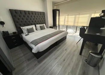 Ragibe 215 hotel thumbnail 8
