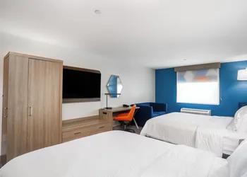 Holiday Inn Express & Suites Cedar Rapids NE – Marion by IHG hotel thumbnail 7