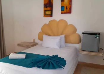 Hotel manzana blanca hotel thumbnail 2
