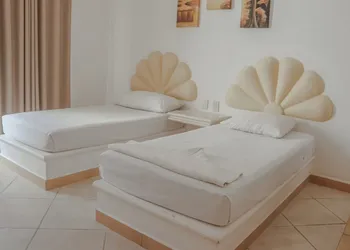 Hotel manzana blanca hotel thumbnail 6