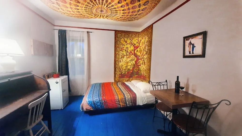Le Salon des Inconnus hotel detail image 2