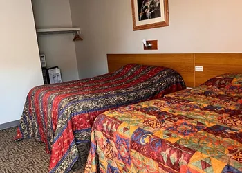 Red Rest Motel hotel thumbnail 3
