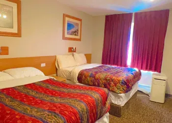 Red Rest Motel hotel thumbnail 6