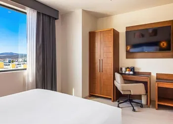 Hampton By Hilton Queretaro Juriquilla hotel thumbnail 7
