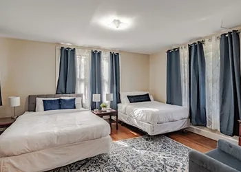 Midtown Cottage Haute on Hannon hotel thumbnail 4