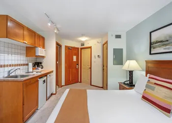 Ace Cascade hotel thumbnail 6