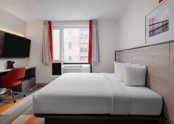 Ramada By Wyndham Brooklyn Near Flatbush hotel thumbnail 4