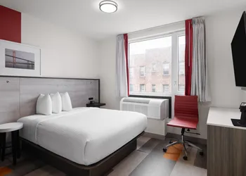 Ramada By Wyndham Brooklyn Near Flatbush hotel thumbnail 6