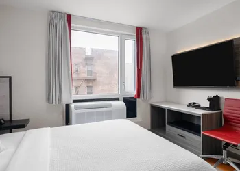 Ramada By Wyndham Brooklyn Near Flatbush hotel thumbnail 7