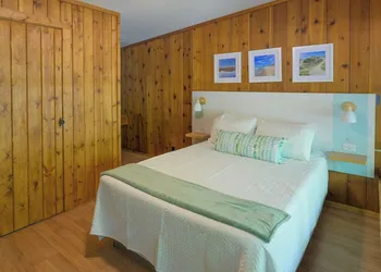 Dune Climb Inn hotel thumbnail 8