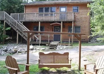 Timber Trail Lodge hotel thumbnail 8