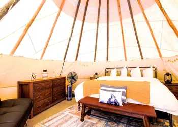 Yellowstone Tipis hotel thumbnail 3