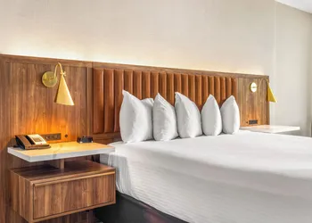 Lodge Geneva National hotel thumbnail 4