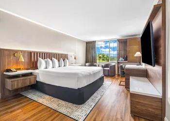 Lodge Geneva National hotel thumbnail 6