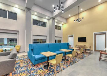 Hampton Inn & Suites Little Rock Airport hotel thumbnail 2