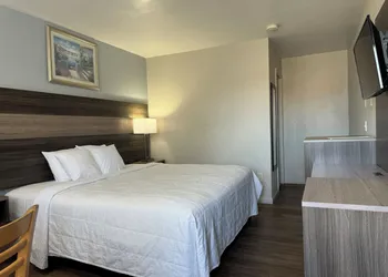 Ritz Motel hotel thumbnail 5