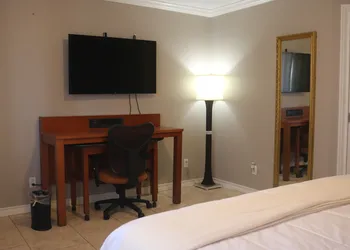 MG INN AND Suites hotel thumbnail 8