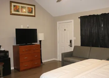MG INN AND Suites hotel thumbnail 5