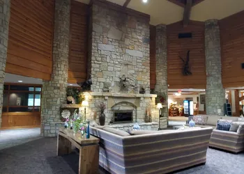 Roaring River State Park hotel thumbnail 6