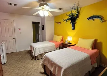 The Poco Loco Lodge hotel thumbnail 2