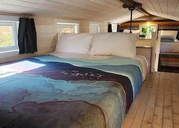 Emberglow Outdoor Resort hotel thumbnail 6