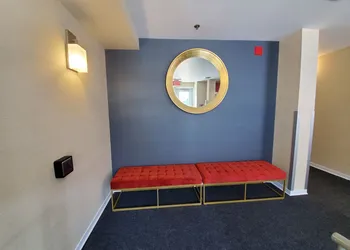 Econo Lodge hotel thumbnail 5