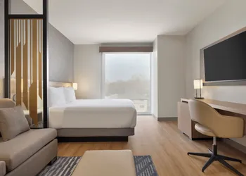 Hyatt Place Windsor hotel thumbnail 7