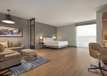 Hyatt Place Windsor hotel thumbnail 8