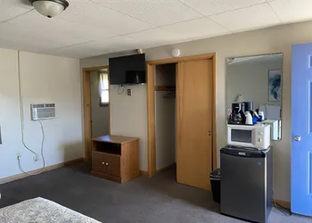 The Edgewood Motel hotel thumbnail 5