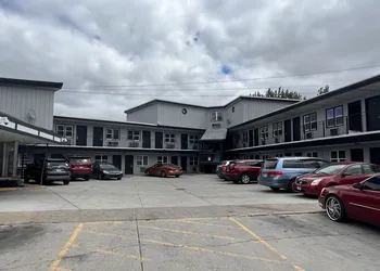 Cindy Lyn Motel hotel thumbnail 7