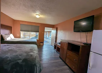 Best Way Inn hotel thumbnail 2